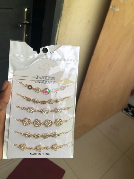 Lot de bracelets en perles élégants