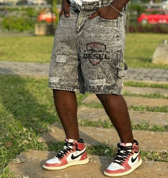 Short en jean délavé