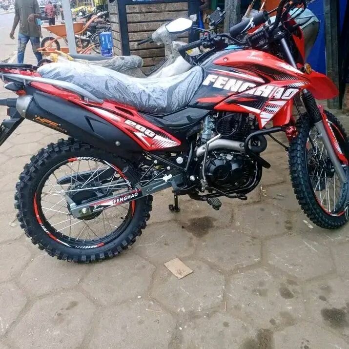 Moto Cross Tout-Terrain 250cc