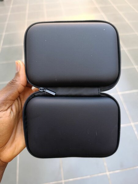 Étui de rangement compact