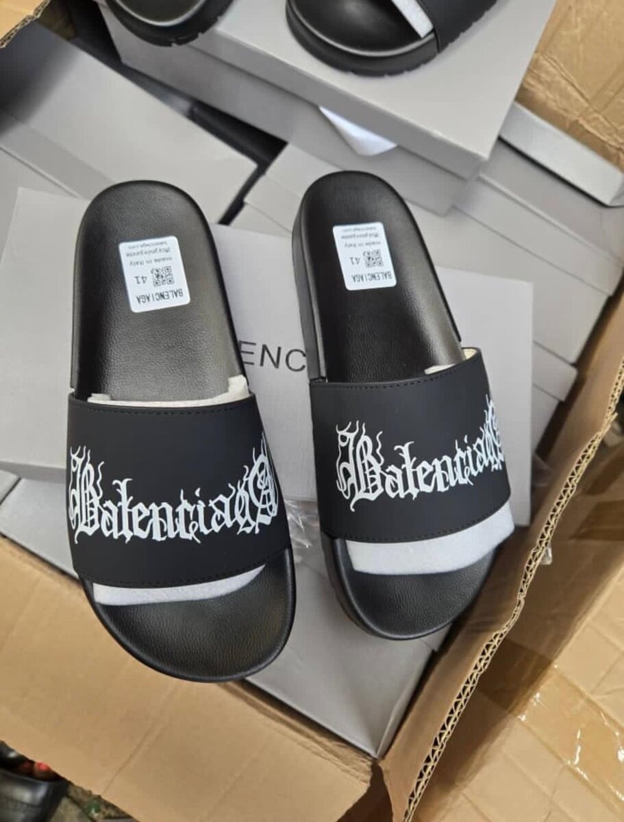 Claquettes tendance unisexe