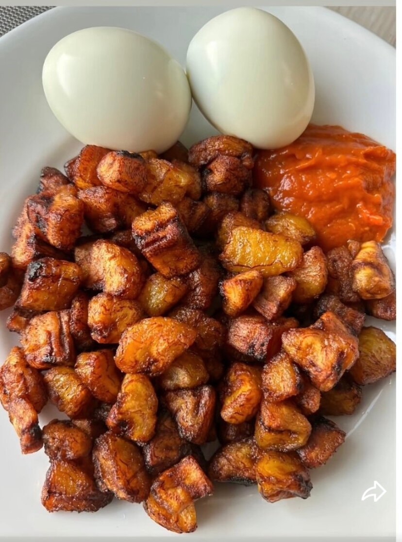 Snack africain plantain et œufs