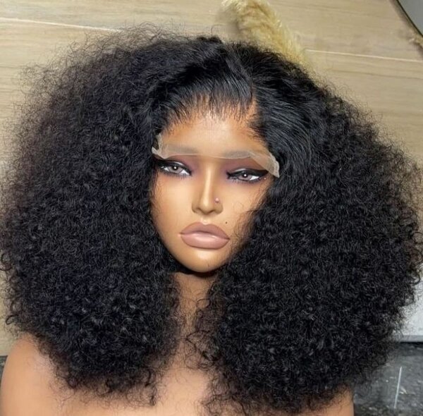 Perruque bouclée naturelle