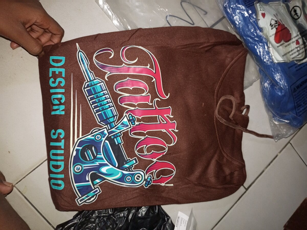 Sweat à capuche imprimé