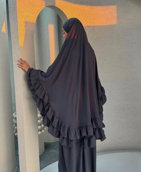 Voile avec robe élégante