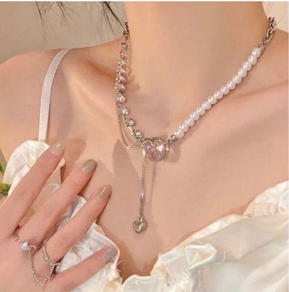 Collier élégant perle et métal