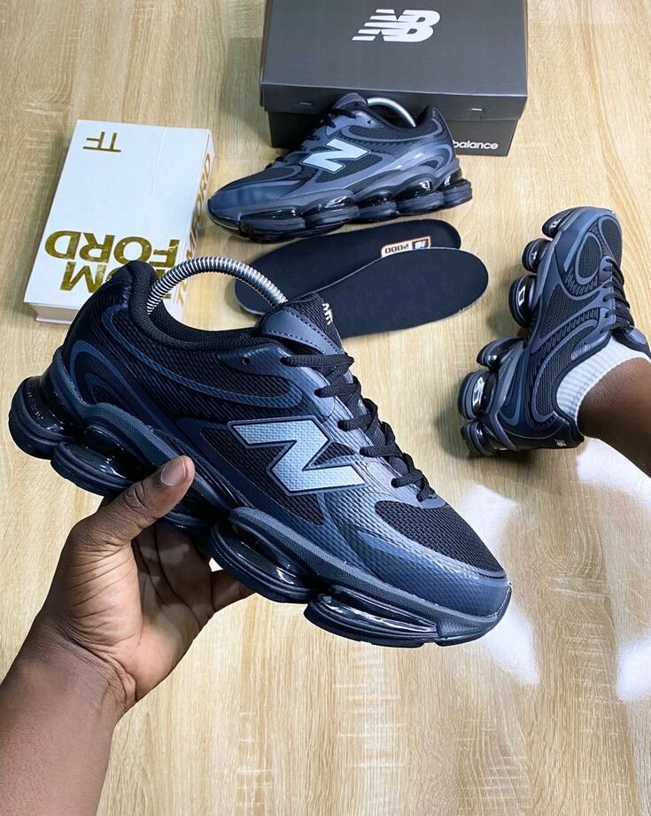 Chaussures New balance 2000