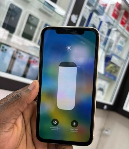 iPhone XR Jaune Débloqué