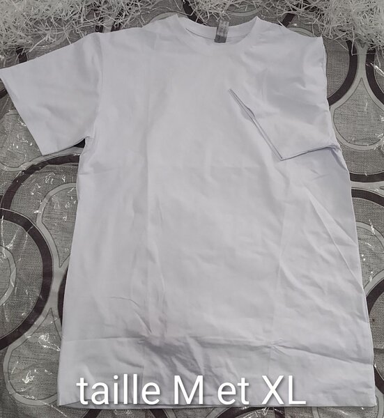 T-shirts en coton différentes tailles