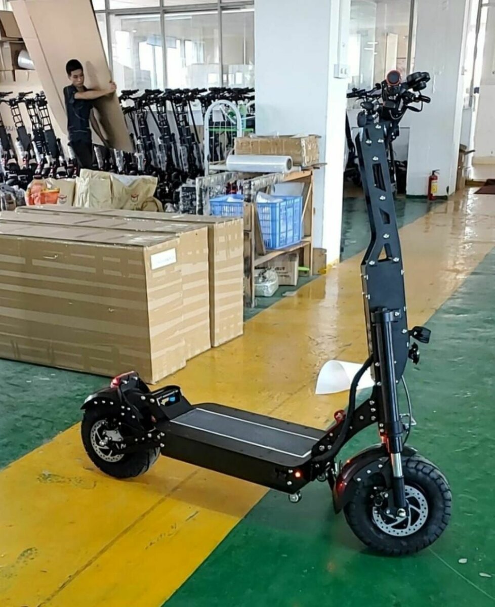 Trottinette électrique tout-terrain