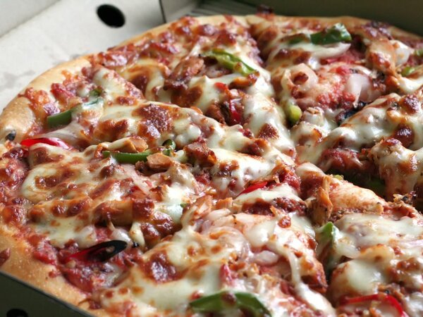 Pizza épicée au fromage