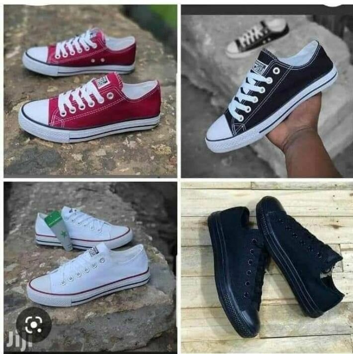 Baskets basses en toile