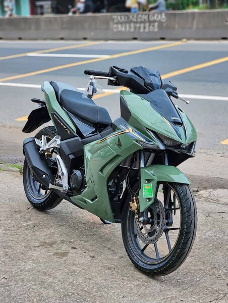 Moto sportive élégante