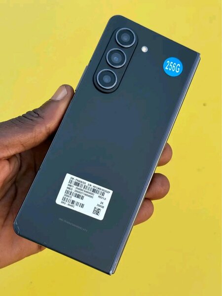 Samsung fold 5 256 Go