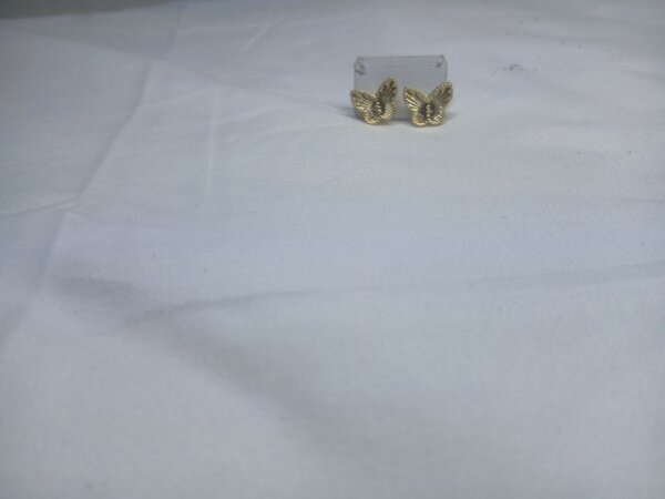 Boucles d'oreilles papillon dorées