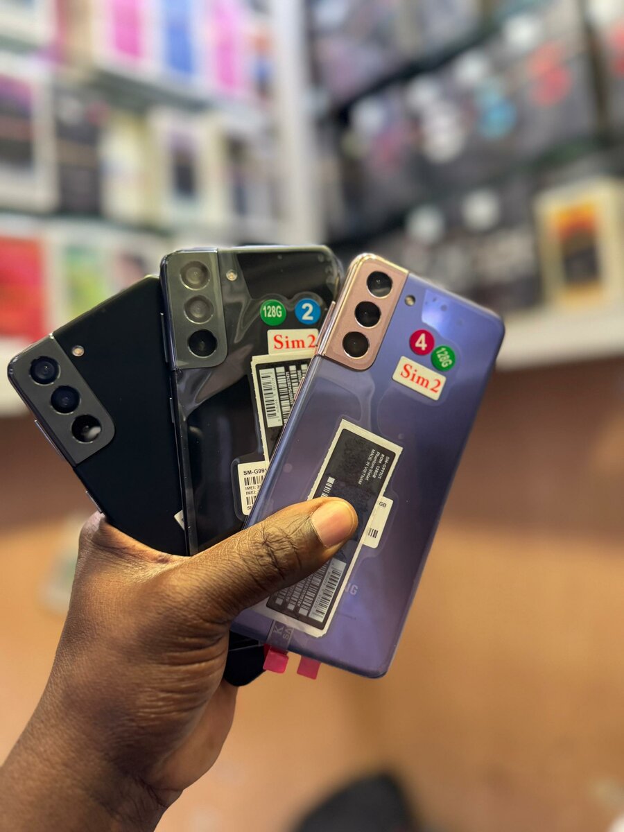 Samsung Galaxy S21 128Go Casi