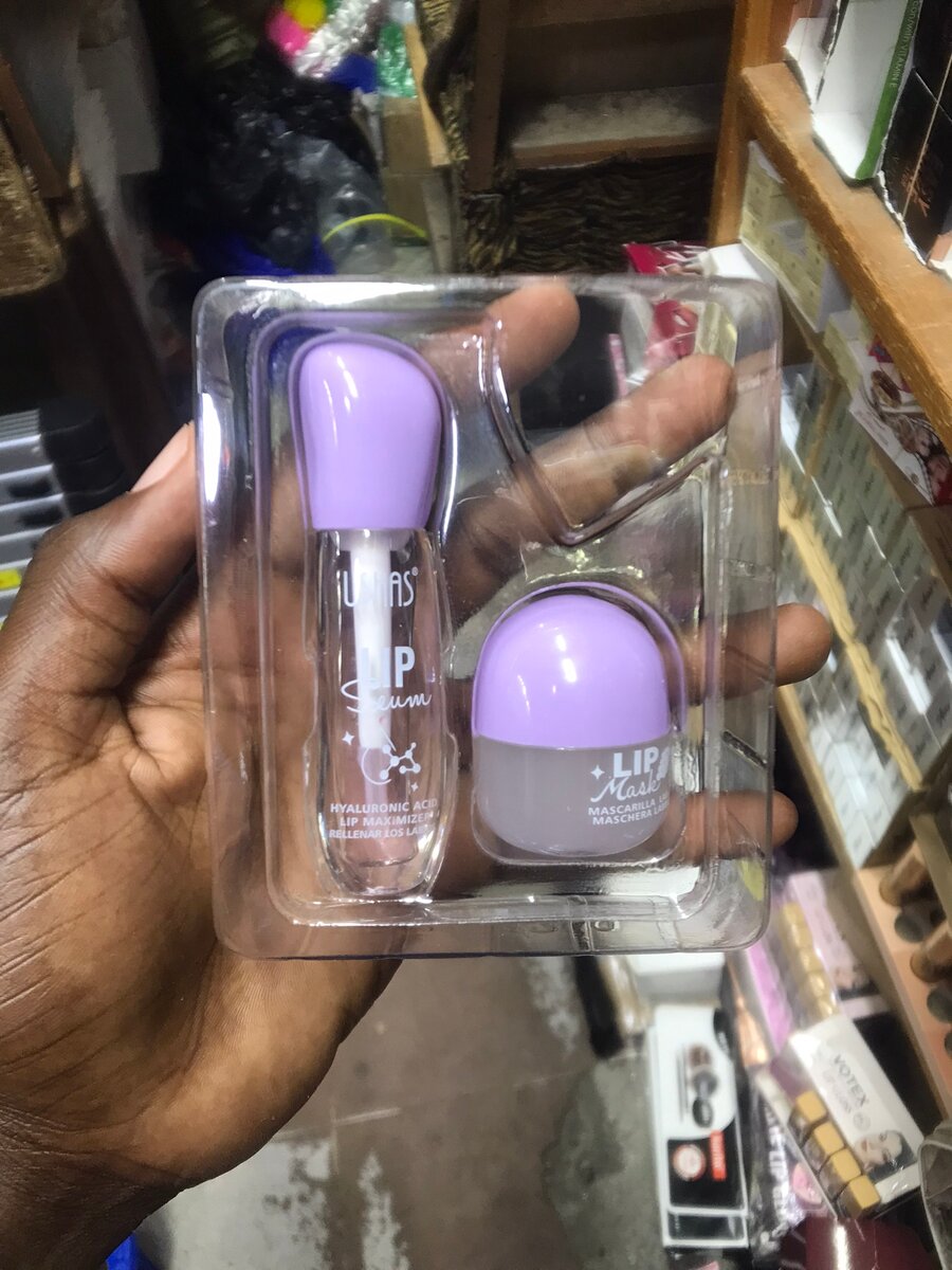 USHAS Lip Plump & Mask Set