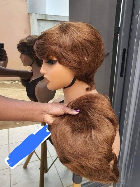 Perruque courte élégante