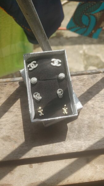 Boucles d'oreilles élégantes