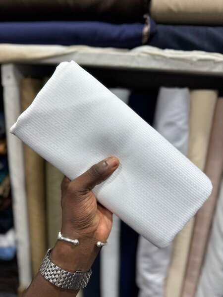 Tissu en lin pour chemise homme