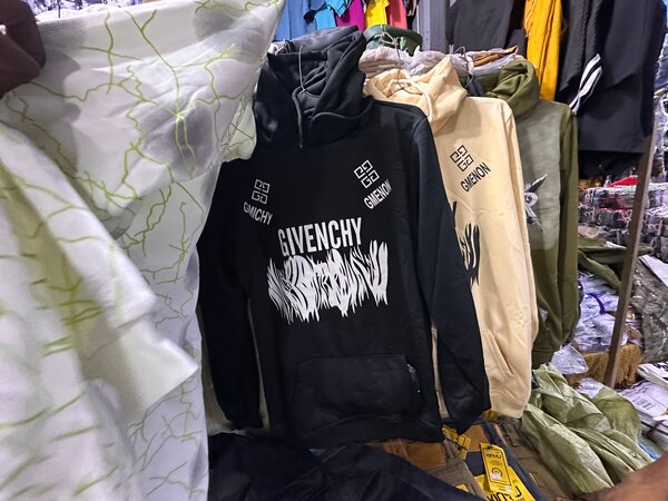 Sweatshirt à capuche mode