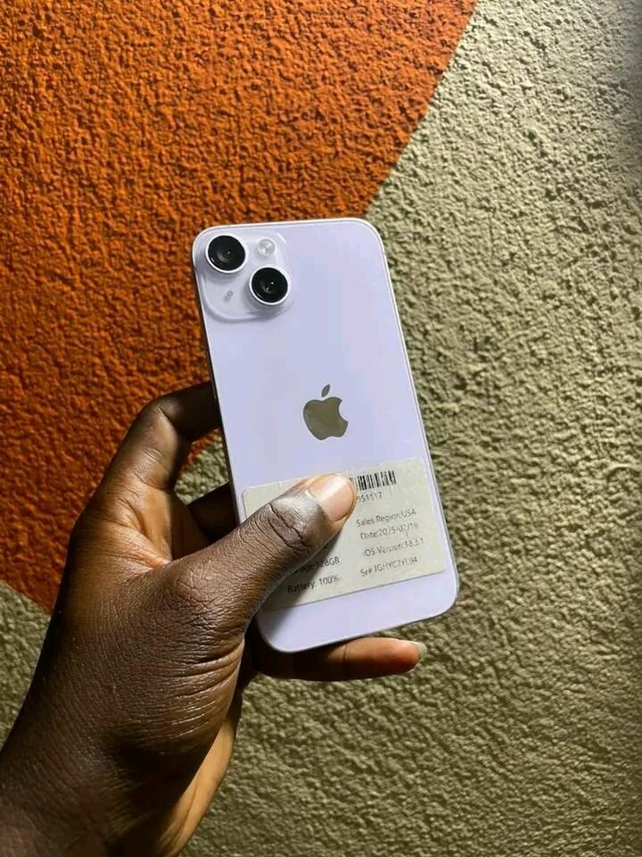 iPhone 14 Blanc 128 Go