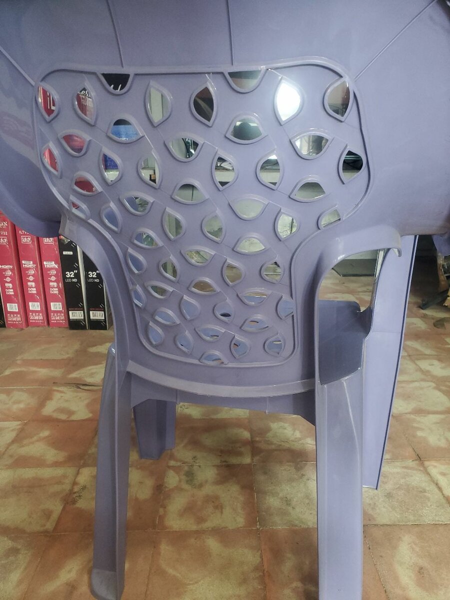 Chaise de jardin en plastique