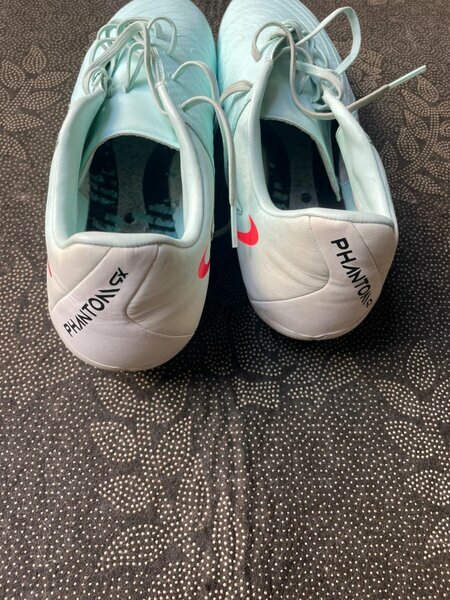 Chaussures Nike Phantom friperie 45