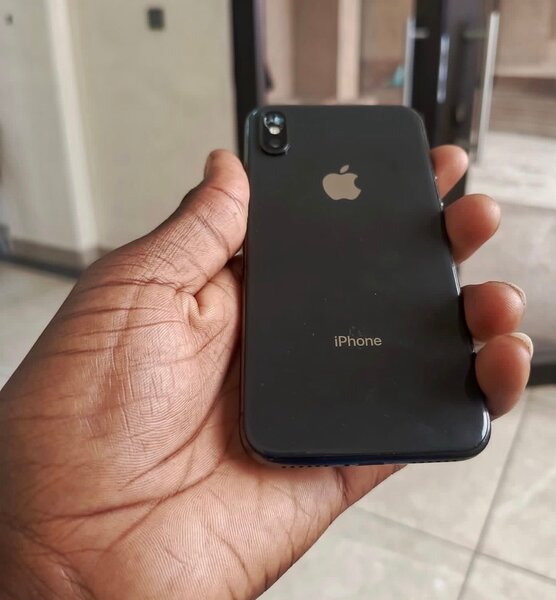 iPhone X simple 64Go