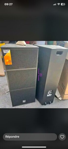 Hautparleurs professionnels EV