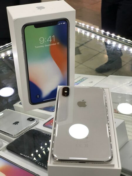 iPhone X Argent 64 Go Neuf