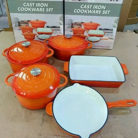 Ensemble de cuisson en fonte orange