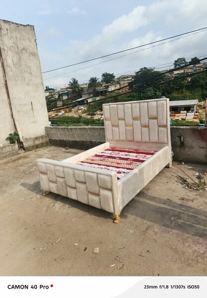 Lit 2places disponible