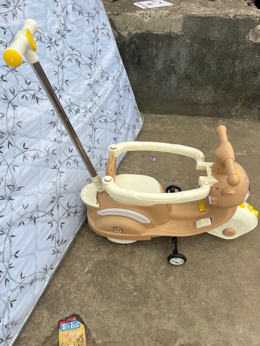 Trottinette enfant à pousser