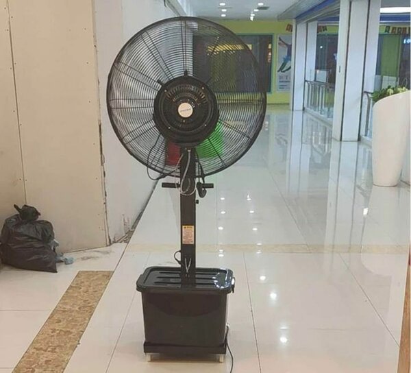 Ventilateur sur pied industriel