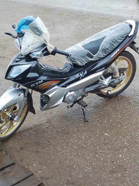 Mobylette sportive KTM X4