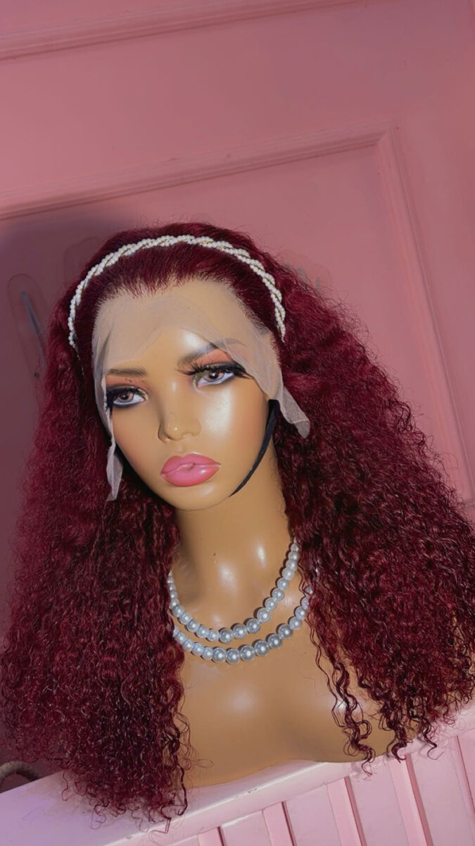 Perruque Bouclée Bordeaux