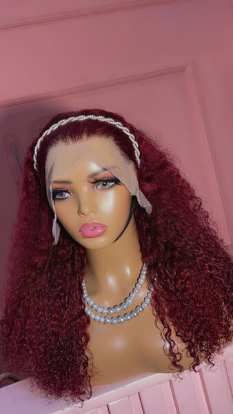 Perruque Bouclée Bordeaux