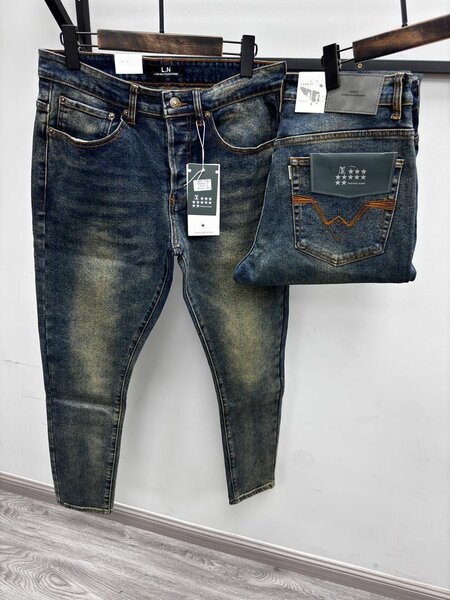Jeans homme modernes