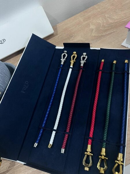 Bracelets en cuir de luxe