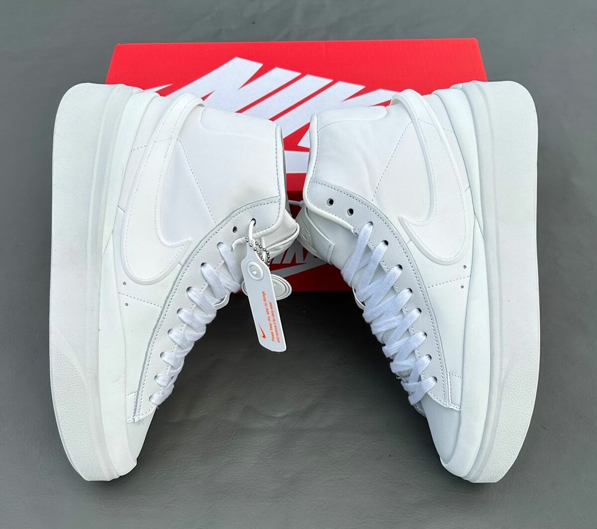 Nike Baskets Montantes Blanches