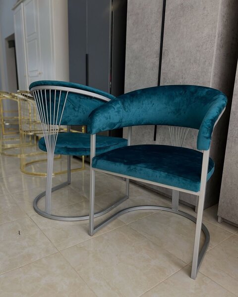 Fauteuil moderne en velours