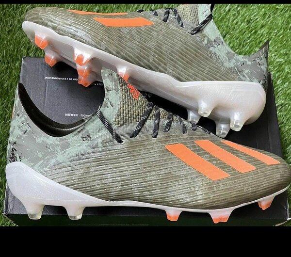 Chaussures de football Adidas