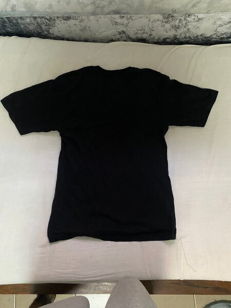 T-shirt noir basique