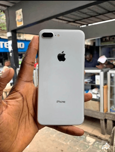 iPhone 8 Plus Argent