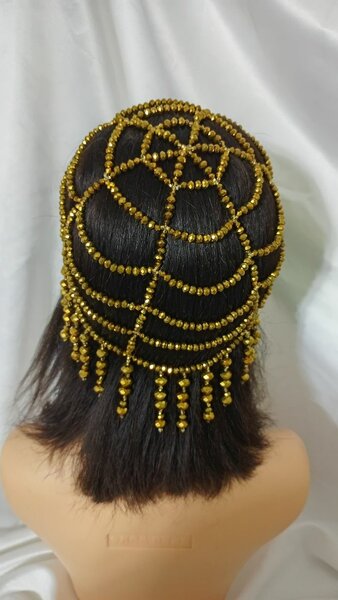Coiffe perlée dorée chic