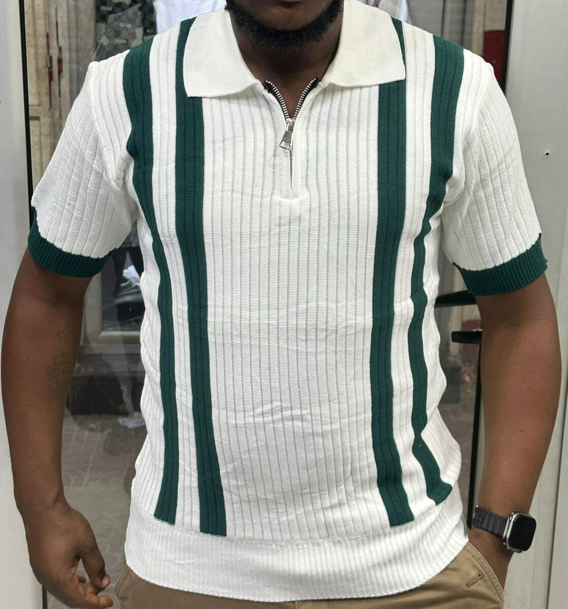 Pull-over zippé rétro élégant