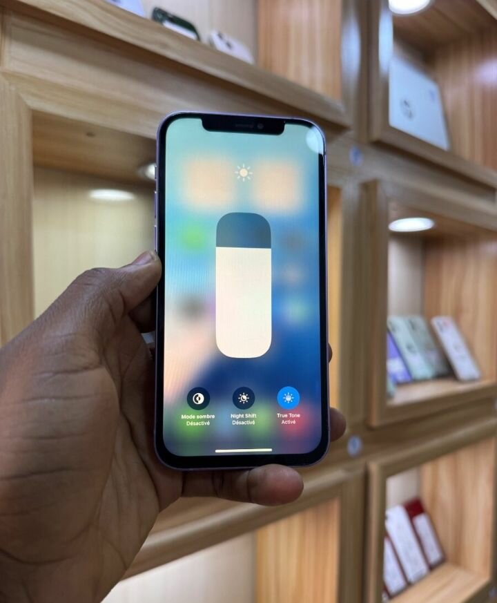 Iphone 12 violet 128Go