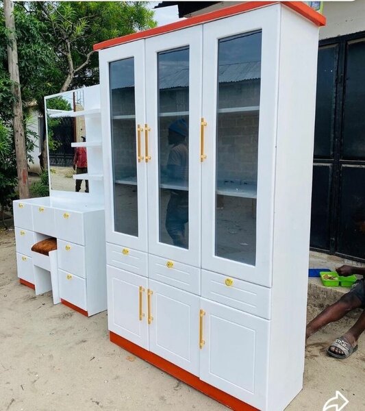 Armoire dressing moderne en bois