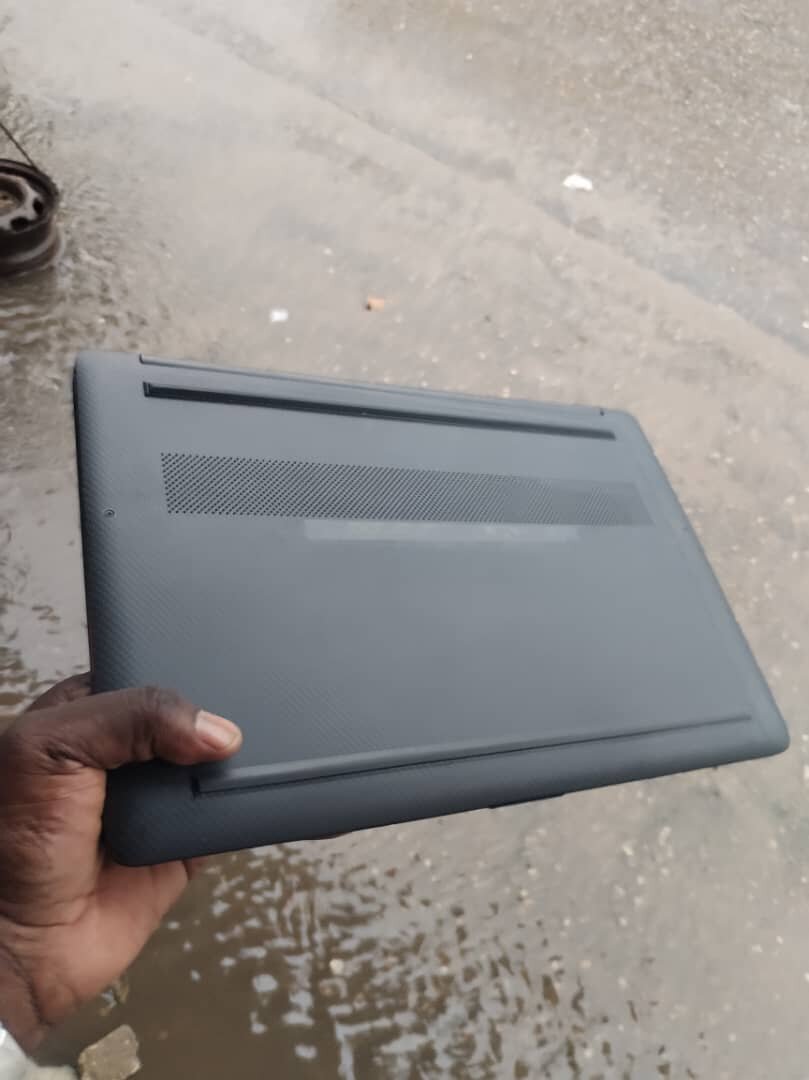 Ordinateur portable HP i3